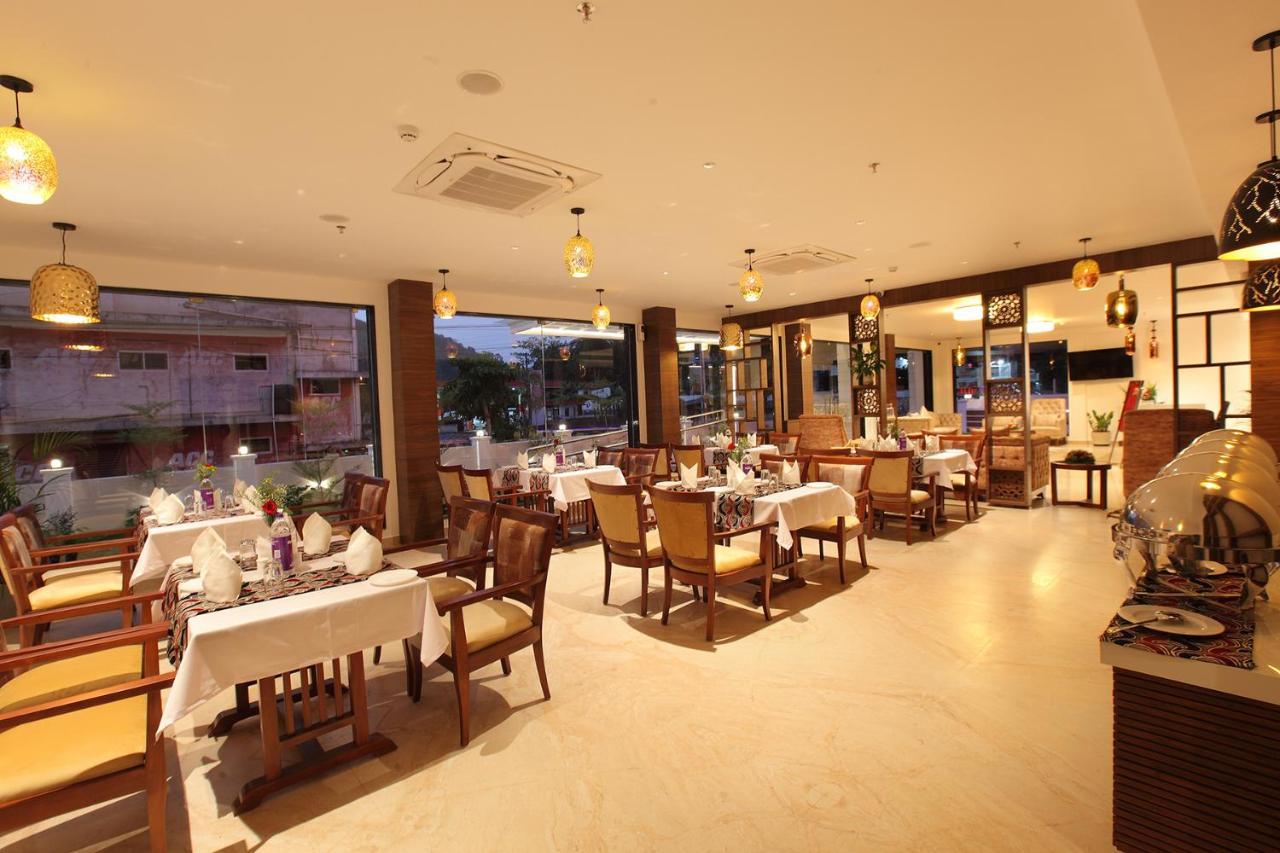 Hotel Maria Park Muvattupuzha Exterior foto